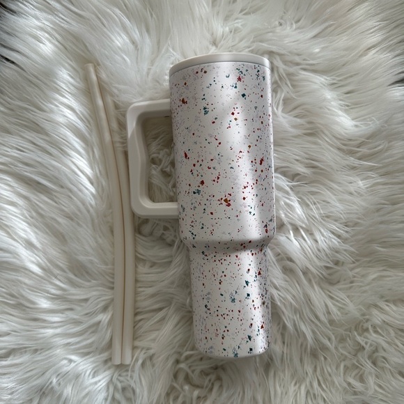 Simple Modern 40oz Cream Terrazzo Trek Tumbler - Picture 2 of 4